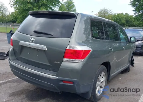 2013 Toyota Highlander Base V6 z USA, uszkodzony, nr VIN 5TDBK3EH2DS178420